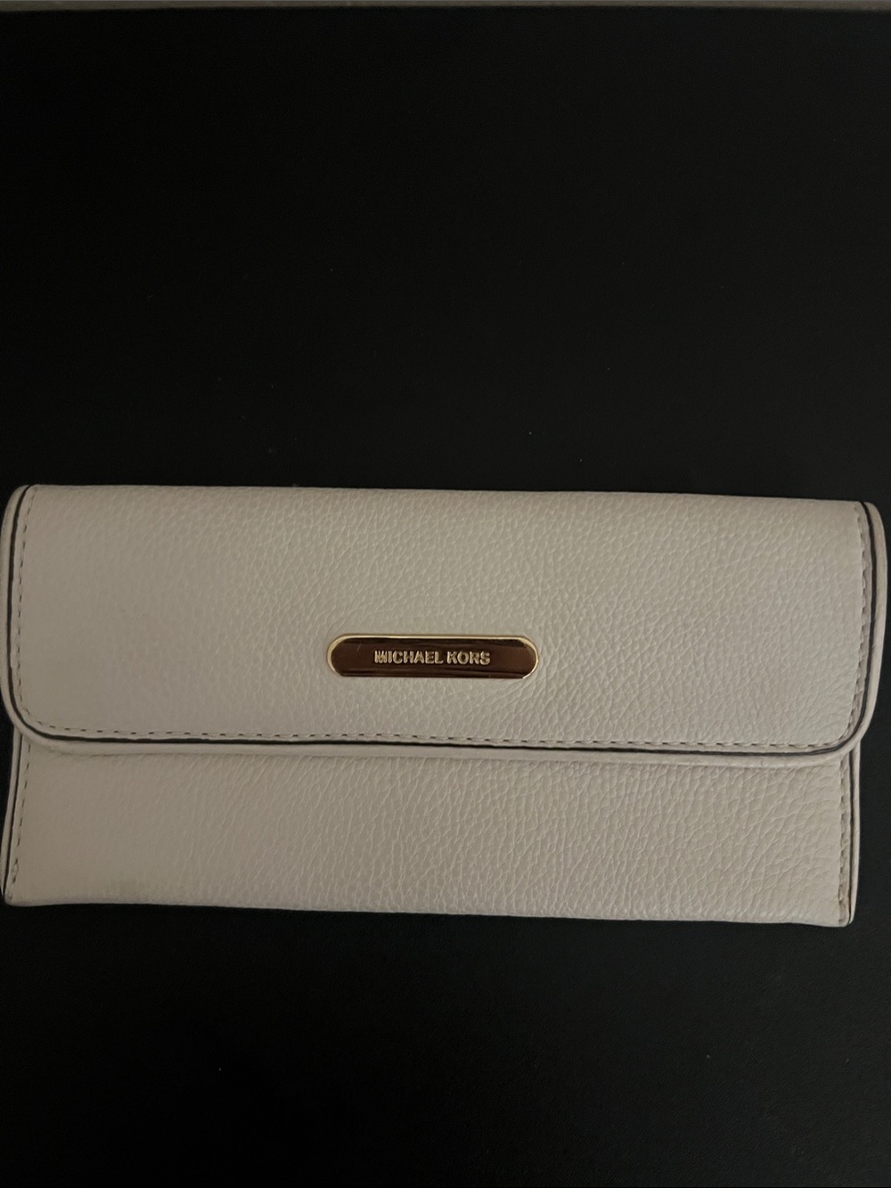Michael Kors Cream Pebbled Leather Continental Wallet with Gold Plaque
